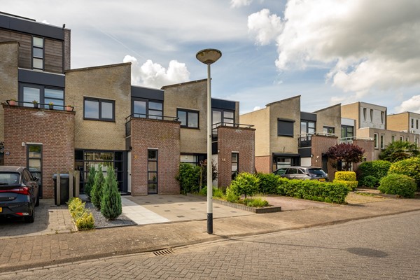 Medium property photo - Travertijndijk 46, 4706 TS Roosendaal